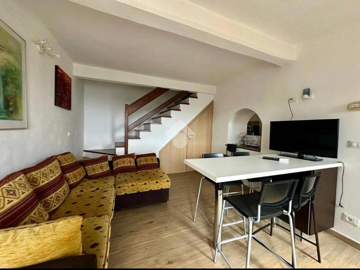 Casa Indipendente Su Due Livelli In Liguria-Vista Mare 6-7 Posti Apartment Magliolo Exterior photo